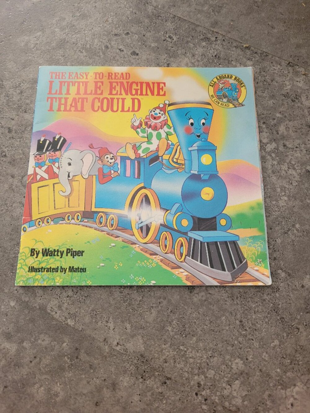 The Easy-to-Read Little Engine That Could Watty Piper Children's Picture Book